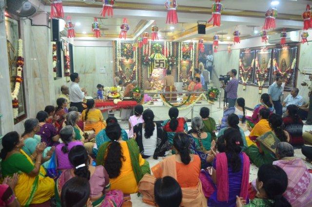 Aarti by Maharaja Samrjitsingh Gaekward